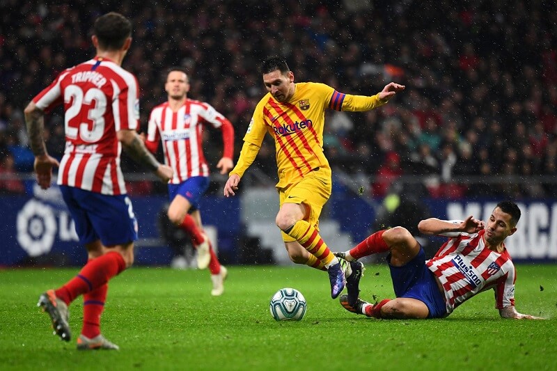 Cách thoát Pressing hiệu quả đó là lựa chọn cầu thủ có kỹ thuật tốt