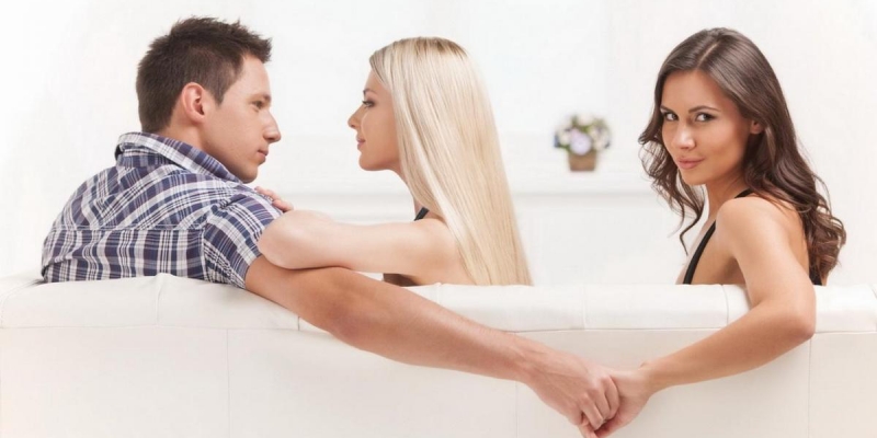 Mơ ngoại tình là điềm báo gì?
